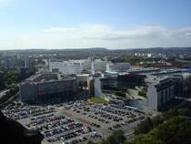 Dresden, Blick vom Rathausturm gen Sden,
auf die Prager Strae und den Hauptbahnhof,
im Hintergrund der Windberg bei Freital,
Okt.2009