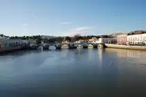 TAVIRA (Concelho de Tavira), 11.02.2010, Blick von der Behelfsbr�cke auf den Rio Gil�o und die r�mische Br�cke

