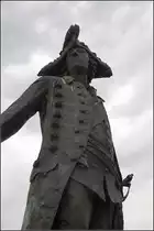 Unter Friedrich II. (dem Gro�en) wurde Ostfriesland preu�isch. Er f�rderte die Urbarmachung der Moore und den K�stenschutz. Sein Denkmal steht heute am Sch�pfwerk in Emden-Knock. 01.09.2009