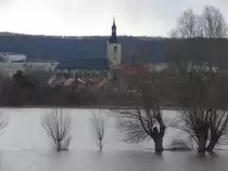 Laucha an der Unstrut - Blick von der Weisch�tzer Stra�e �ber das Hochwasser - 05.03.2010 
