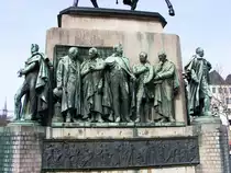 Ein Reiterdenkmal auf dem Heumarkt in K�ln, 17. M�rz 2010.