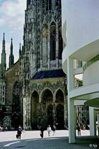 Alt (M�nster) und Neu (Stadthaus) vis-�-vis (Juni 2004)