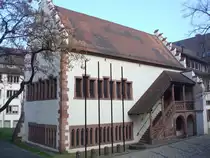 Freiburg im Breisgau,
die Gerichtslaube, �ltestes Rathaus der Stadt,erbaut vor 1303,
1498 fand hier ein Reichstag statt, 1944 zerbombt,
1975-79 wieder aufgebaut,
April 2010
