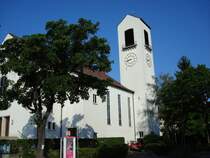 Freiburg-Sthlinger,
evangelische Lutherkirche, gebaut 1951-52,
Juli 2008,