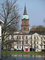 Schwerin; Blick ber Pfaffenteich zur Schelfkirche 18.04.2010
