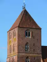 Kirchturm von 1696 der Pfarrkirche St. Marien in Plau am See; 19.04.2010
