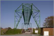 Die Schwebef�hre �ber die Oste ist seit 1909 Wahrzeichen von Osten. 25.04.2010