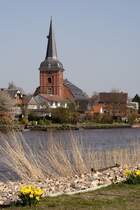 Die St. Petri-Kirche in Osten. Die Barockkirche wurde 1747/48 erbaut. 25.04.2010