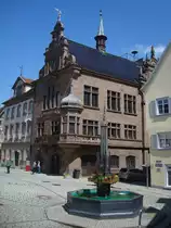 Me�kirch in Oberschwaben,
das 1899 im Neu-Renaissance-Stil erbaute Rathaus
mit Fassade aus Maulbronner Sandstein,
April 2010