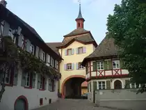 Burkheim am Kaiserstuhl,
das einzig erhaltene, von ehemals vier Stadttoren,
Mai 2010 