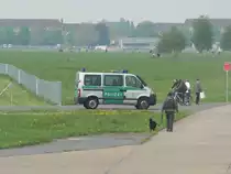 Nicht viel zu tun hatte die Polizei am 9.5.2010 auf dem Gel�nde des Flughafens Berlin Tempelhof.