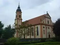 Ringsheim in der Ortenau,
die katholische, sp�tbarocke Pfarrkirche St.Johann,
1784-85 vom Vorarlberger Joseph Hirschb�hl erbaut,
Mai 2010