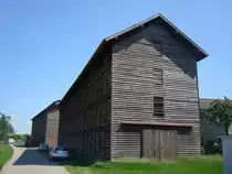 Ringsheim in der Ortenau,
diese Trocknungsanlagen f�r Tabak (Tabakschopf) waren ein Wahrzeichen
der Tabakanbaugemeinden,
Mai 2010