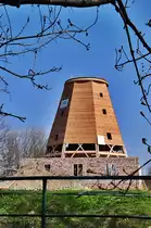 die Mahnkische M�hle entsteht wieder neu
auch der Standpunkt ist neu, n�mlich im Stralsunder Tierpark und nicht wie einst an den Mahnkischen Wiesen, 17.04.2010