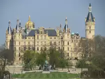 Schwerin; Schlo mit Schlopark 18.04.2010