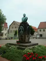 Schildau in Sachsen,
Generalfeldmarschall von Gneisenau, dem bedeutenden Sohn der Stadt,
wurde am Marktplatz dieses Denkmal gesetzt,
lebte von 1760 bis 1831 und erwarb sich besondere Verdienste in den Befreiungskriegen gegen Napoleon,
Juni 2010