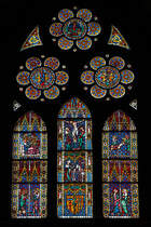 Freiburg im Breisgau, Mnster. Herausragende Glasmalerarbeit in einem Fenster des nrdlichen Seitenschiffes. Aufnahme vom 06. Juli 2010, 16:42.