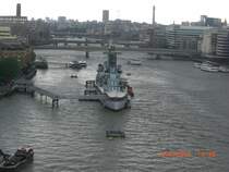 Blick von der Towern Bridge und auf die HMS Belfast in London