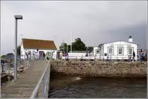 Kneipe ohne Stra�enanbindung: zur Giftbude gelangt man �blicherweise nur �bers Wasser. Sie befindet sich auf der Lotseninsel in der Schleim�ndung. 04.08.2010