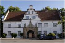 Das Torhaus des Schlosses vor Husum wurde 1612 erbaut. 13.08.2010