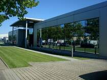 Freiburg im Breisgau,
so chic kann eine Fabrik aussehen, Metallbetrieb im Gewerbegebiet Hochdorf,
Aug.2010