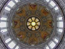 Die Kuppel des Berliner Doms mit verschiedenen Szenen aus der Bergpredigt.
(13.09.2010)