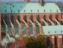 Blick auf das Strebewerk �ber dem Seitenschiff der Marienkirche; L�beck, 08.10.2010
