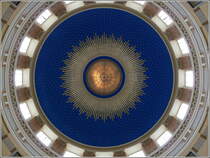 Die Kuppel der Karl-Borromus-Kirche, besser bekannt als Dr.-Karl-Lueger-Gedchtniskirche, auf dem Zentralfriedhof Wien. 03.10.2010