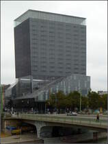 Dieses kurz vor der Vollendung stehende multifunktionale Gebude an der Praterstrae soll vorrangig ein Hotel beherbergen. Entworfen wurde es vom franzsischen Architekten Jean Nouvel. 02.10.2010