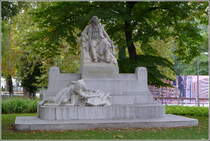 Das Johann-Brahms-Denkmal am Karlsplatz in Wien. 02.10.2010