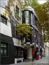 Das Kunsthaus Wien wurde ebenfalls von Friedensreich Hundertwasser gestaltet. Es ist nur wenige Gehminuten vom Hundertwasser-KrawinaHaus entfernt und beherbergt u.a. eine Dauerausstellung mit seinen Werken. 02.10.2010