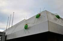 Kleine Grne Spinnen Plastic Tiere, in Neuen Zentrum von Lehrte. Foto vom 15.11.10