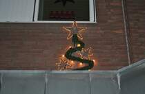 Weihnachtsbeleuchtung in Lehrte, am 24-11-10.