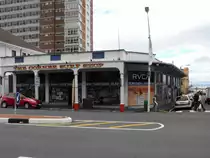 Geschaeftshaus Ecke York Street und Main Road. Muizenberg, 20.11.2010
