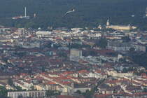 Die Fcherstadt Karlsruhe mit dem berhmten Schloss aus der Luft (05.09.10)