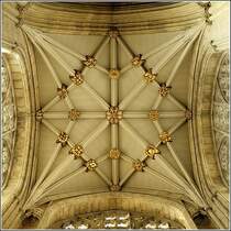 Die Decke eines Teils des sdlichen Chorumgangs im Minster von York. Scan eines Dias aus dem Jahr 1996.