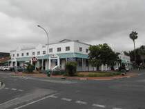 Geschaeftshaus 'The Forum' Ecke Caledon und Drama Street. Somerset West, 27.11.2010 
