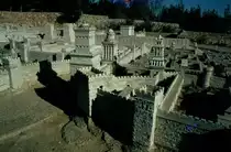 Im Israel Museum befindet sich ein Modell des Tempelberges und Jerusalem z.Zt. Herodes. (Dia gescannt von 1984) 