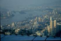 Blick vom Macau Tower auf Stadt und Hafen (Dia gescannt von 2003)