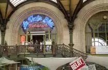 Im Gare de Lyon befindet sich das luxuri�se Restaurant  Le Train Bleu , das mit dem Bahnhof am 07.04.1901 eingeweiht wurde. (18.07.2009)