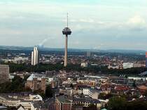 Bei einem Besuch in K�ln aufgenommen vom Dom blick auf die Stadt und Fernsehturm