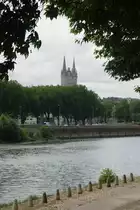 Die Kathedrale von Angers jenseits der Loired am 24.07.2009