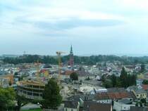 Blick in Richtung Osten ber die Stadt RIED i.I. aus dem ca. 45mtr. hohen Feuerwehr-Krankorb (Tag d. offenen Tr FF-Ried 2006-10-01)