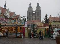 Stadtkirche und Weihnachtsmarkt in Wittenberg am 17.12.2008