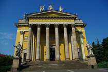 Eger (Erlau), Basilika St. Johannes, erbaut von 1831 bis 1837 nach Plnen von Jzsef Hild (02.08.2009)