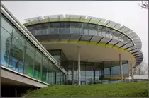 . W�hrend die Realschule zehneckig in Erscheinung tritt, die Hauptschule ein Dreick beinhaltet, wird das Gymnasium durch die runde Form gepr�gt. Auch hier befindet sich eine gro�z�gige Halle in der Mitte. 18.04.2010 (Matthias)