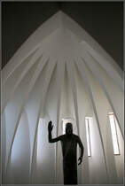 . St. Johann Baptist, Neu-Ulm: Blick in die auf der Ostseite angebaute runde Kapelle. 02.03.2011 (Matthias)