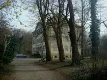 Hugstetten bei Freiburg, das Schlo� von 1805 ist im Privatbesitz, zum Schlo� gab es fr�her einen englischen Garten, der zu den sch�nsten in S�ddeutschland geh�rte, bekannte G�ste waren Goethe und Mendelson-Bartholdy, M�rz 2011