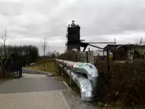 Ein zerfallender K�hlturm auf einem aufgegebenen Industriegel�nde in Bochum-Hiltrop am 13.03.2011.