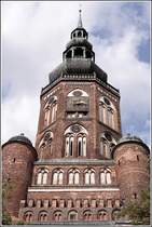 Der Turm des Domes St. Nicolai in Greifswald. Aufnahmedatum: 28.08.2005